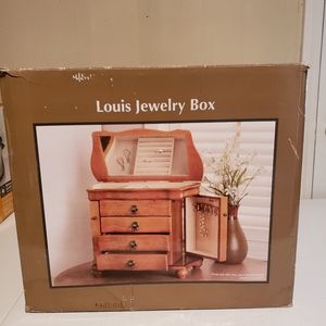 Louis Jewelry Box